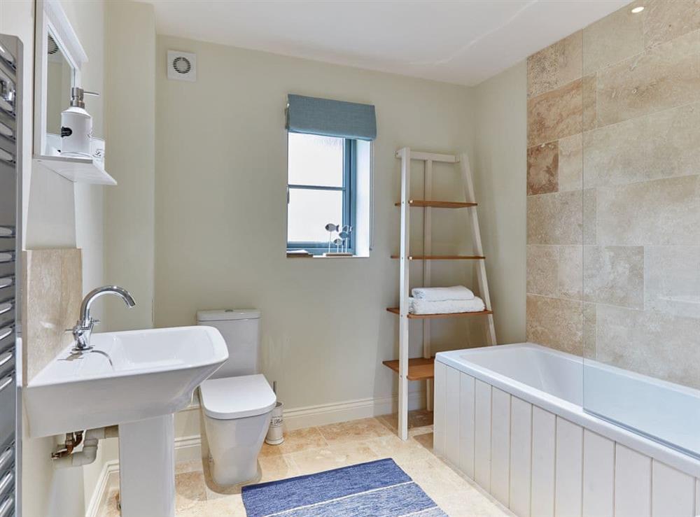 Family bathroom with shower over bath at Seasalt in Mundesley, near North Walsham, Norfolk