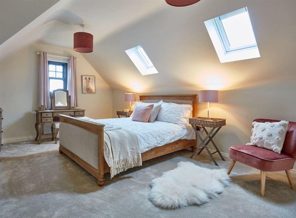 Peaceful en-suite double bedroom at Seasalt in Mundesley, near North Walsham, Norfolk