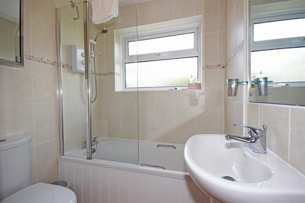Family bathroom at Seascape (Hope Cove) in 23 Weymouth Park, Hope Cove