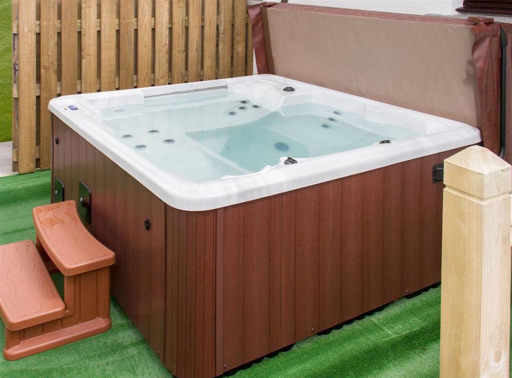 Relax in the luxurious hot-tub at Seascape in Southerness, near Dumfries, Dumfriesshire