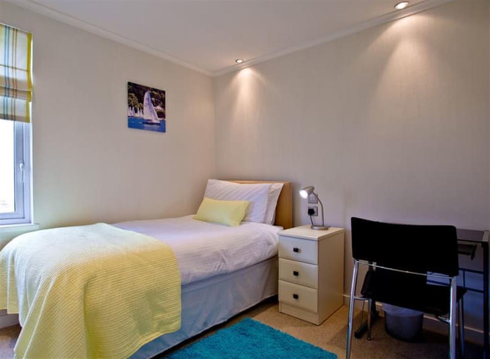 Single bedroom (photo 2) at Seashells in Salcombe Retreat, Salcombe