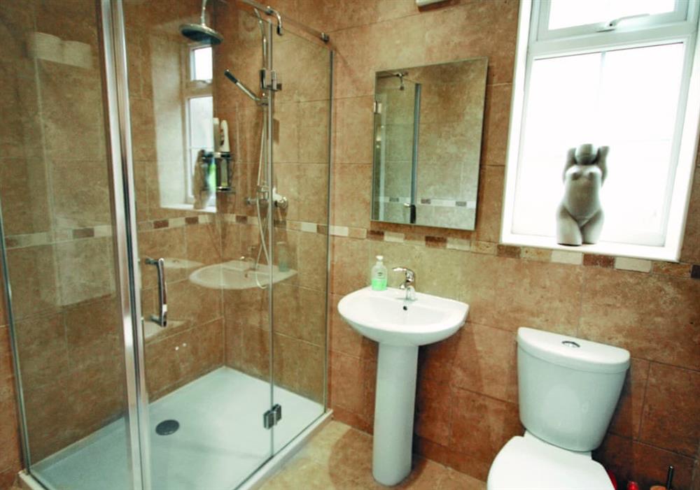 Bathroom at Seaside Cottage in Chapel Point, near Chapel St Leonards, Lincolnshire