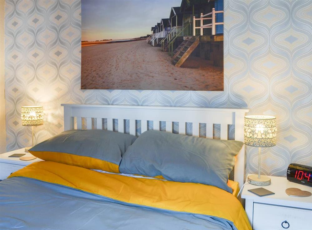 Double bedroom (photo 2) at Seaside Dreams in Bridlington, North Humberside
