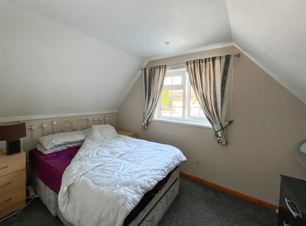 Double bedroom (photo 2) at Seaside in Peacehaven, East Sussex