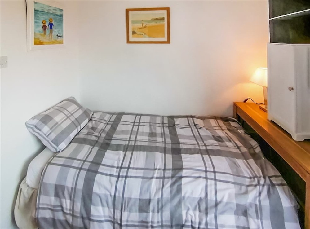 Single bedroom (photo 2) at Seaside Retreat in Middleton-on-Sea, near Bognor Regis, West Sussex