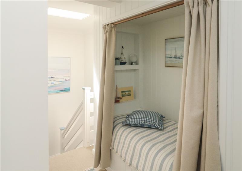 A bedroom in Seaspray at Seaspray, Teignmouth