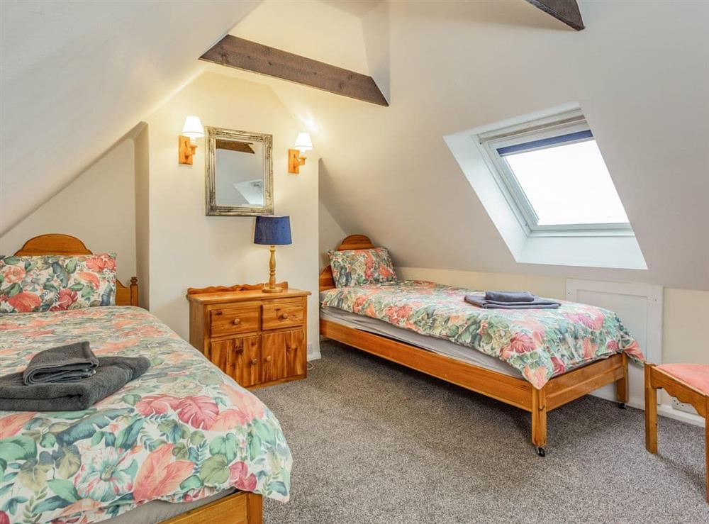 Twin bedroom at Seathrift Cottage in Ardersier, near Nairn, Inverness-Shire