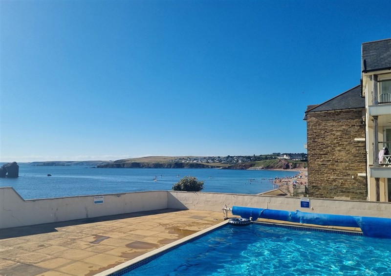 There is a pool at Seaview Beach Apartment, 11 Thurlestone Rock, Thurlestone