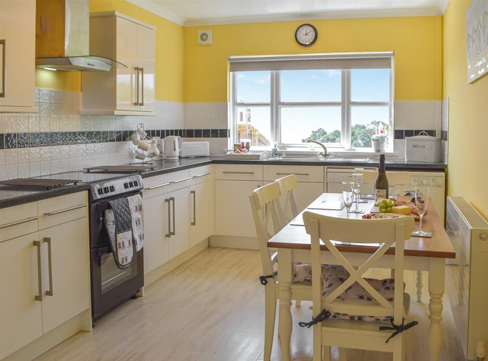 Kitchen/diner at Seaview Cottage in Amroth, near Saundersfoot, Dyfed
