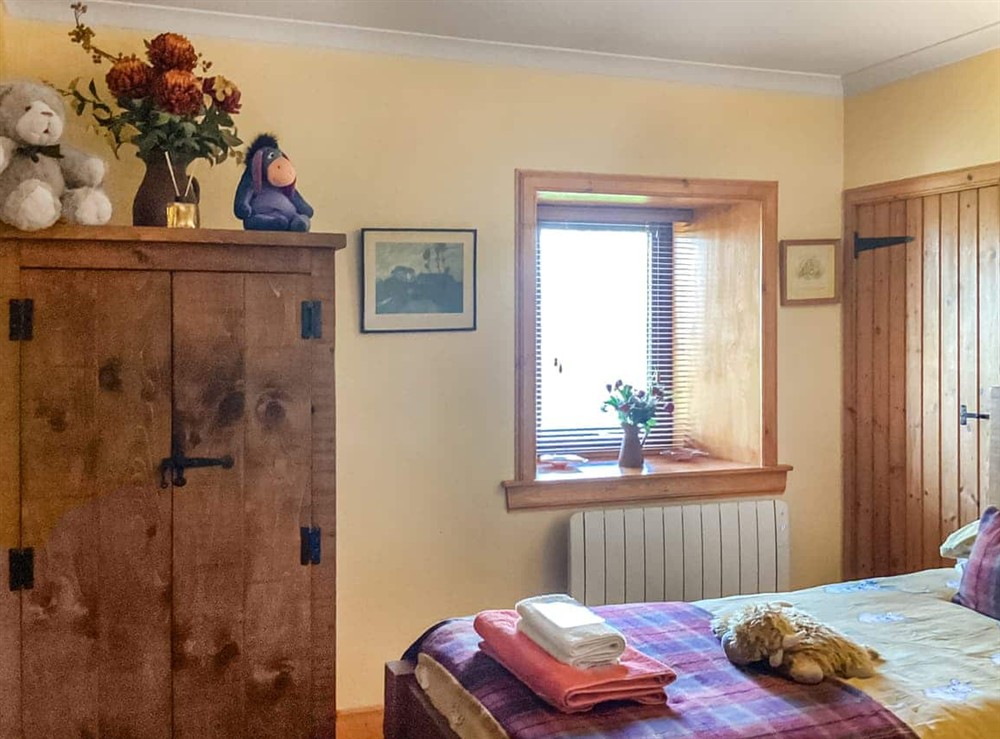 Twin bedroom