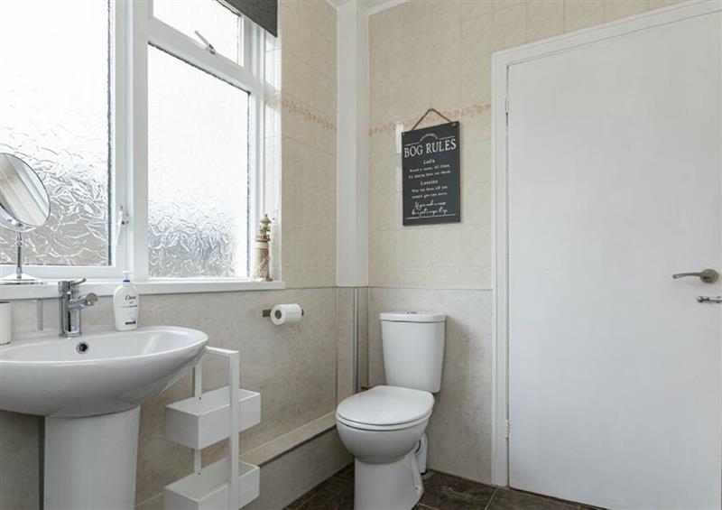 The bathroom at Seaview (Howick), Craster
