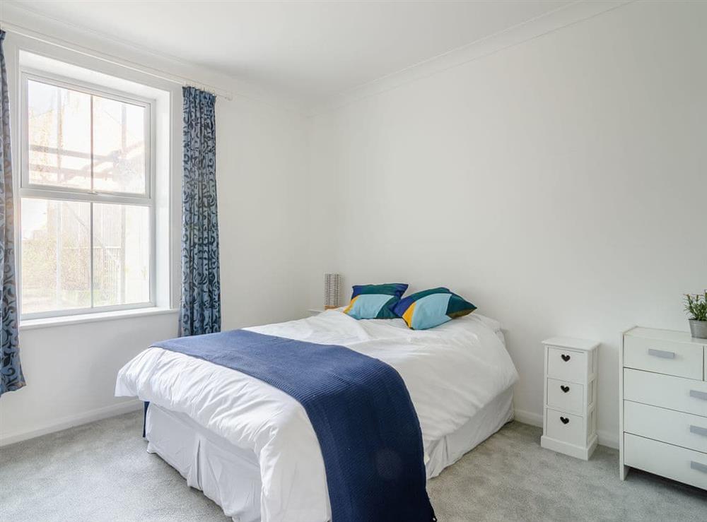 Tranquil double bedroom at Seaview, Hythe in Hythe, Kent