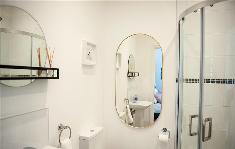 Bathroom at Seaward, Lyme Regis