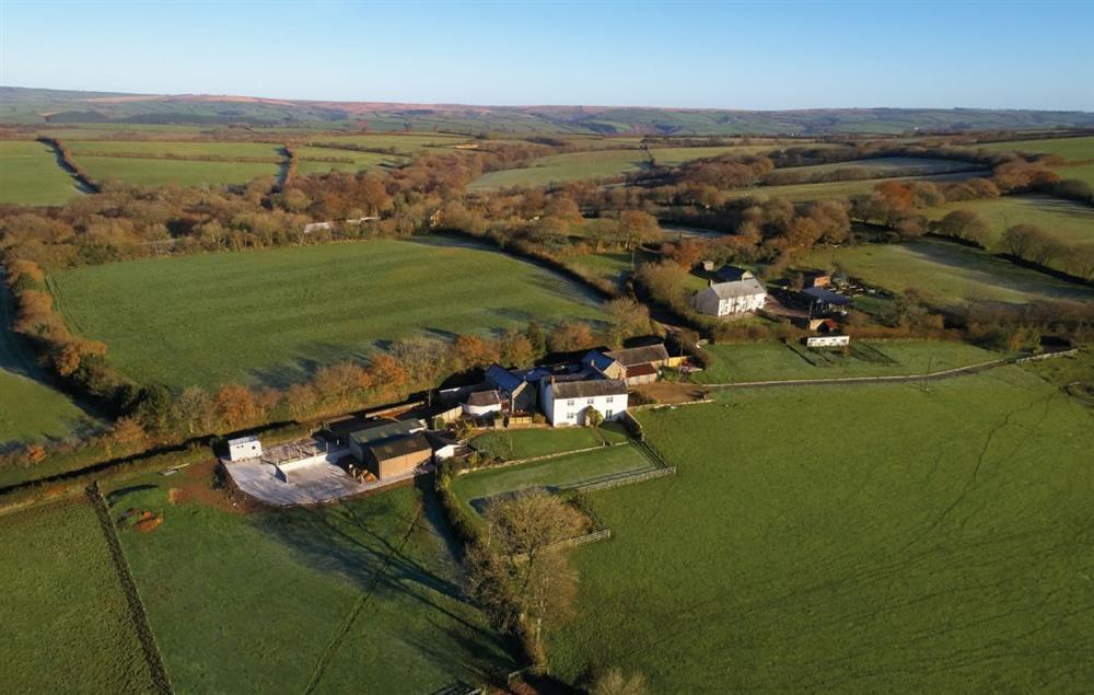 Situated on an old farm, Seekings Cottage is surrounded by countryside at Seekings Cottage, Knowstone