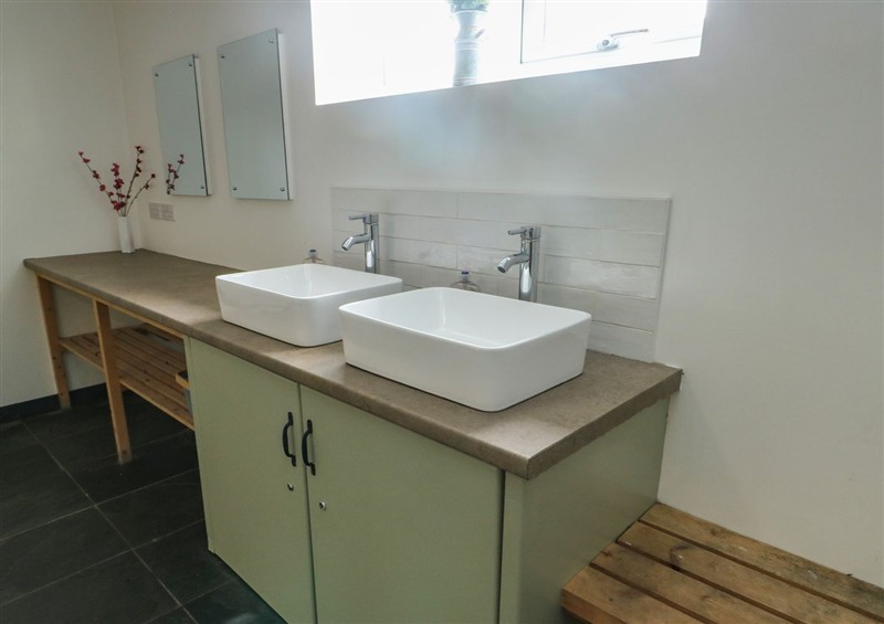 The bathroom at Seiriol Shepherds hut, Dothan near Rhosneigr