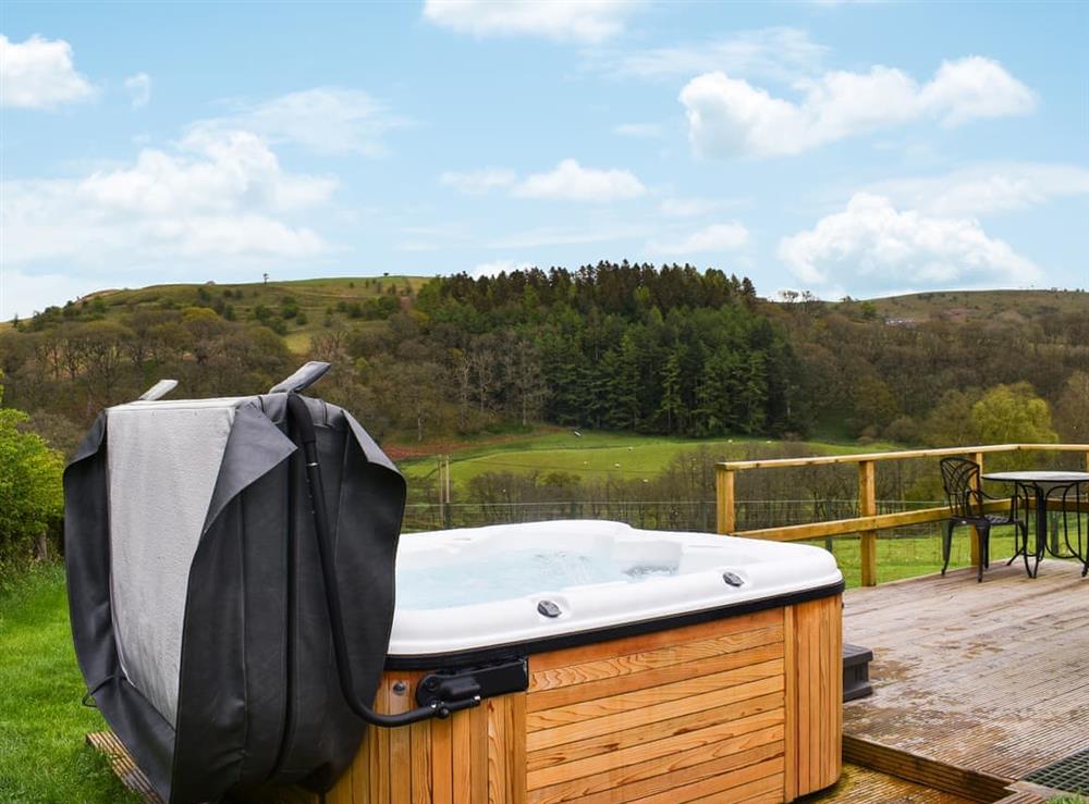 Hot tub at Seren in Abbeycwmhir, near Llandrindod Wells, Powys