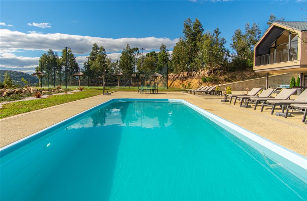 Serra & Court Retreat