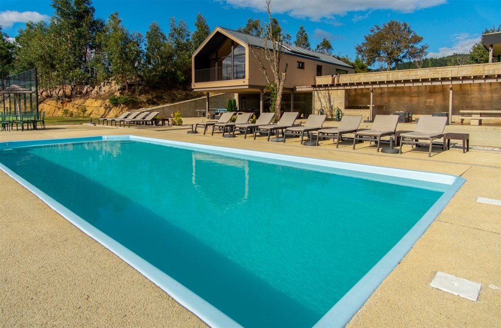 Serra & Court Retreat