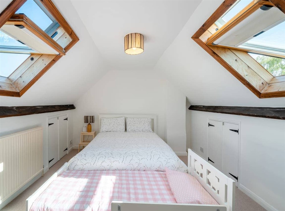 Double bedroom (photo 7) at Shackleton in Bransgore, near Christchurch, Hampshire