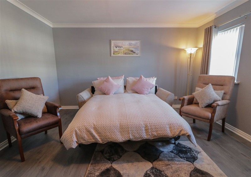 A bedroom in Shalom Apartment 100A at Shalom Apartment 100A, Markethill