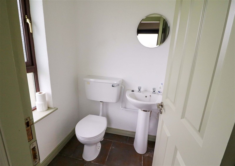 Bathroom (photo 4) at Shamrock House, Killorglin