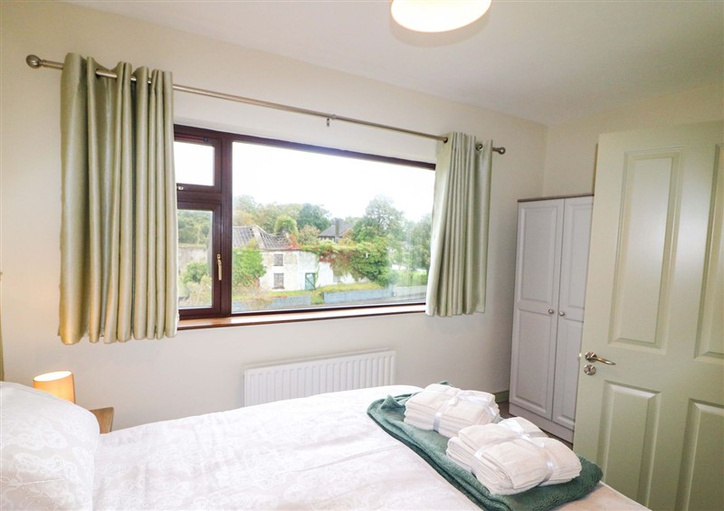 One of the 4 bedrooms (photo 2) at Shamrock House, Killorglin
