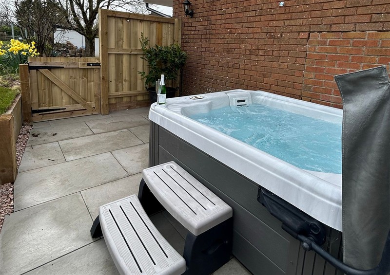 The hot tub at Shamrock, Stoke Canon