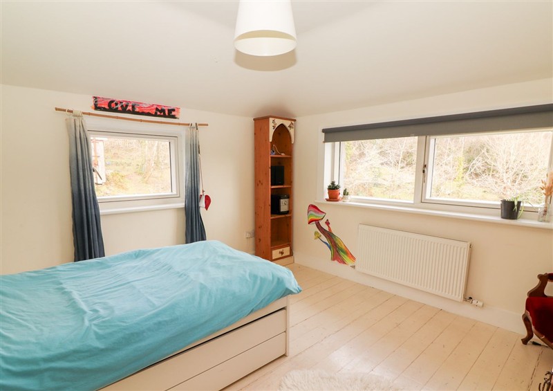 One of the 5 bedrooms (photo 2) at Shanti Gher, Ballylickey