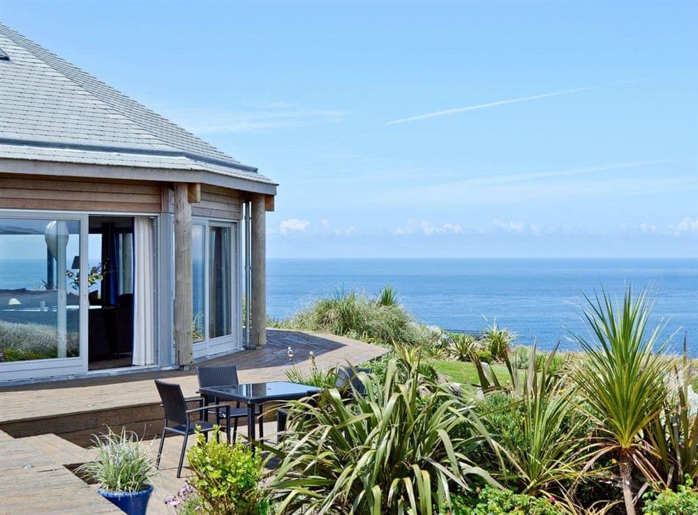 Elegant and stylish coastal property at Shark’s Fin in Sennen, S. Cornwall., Great Britain