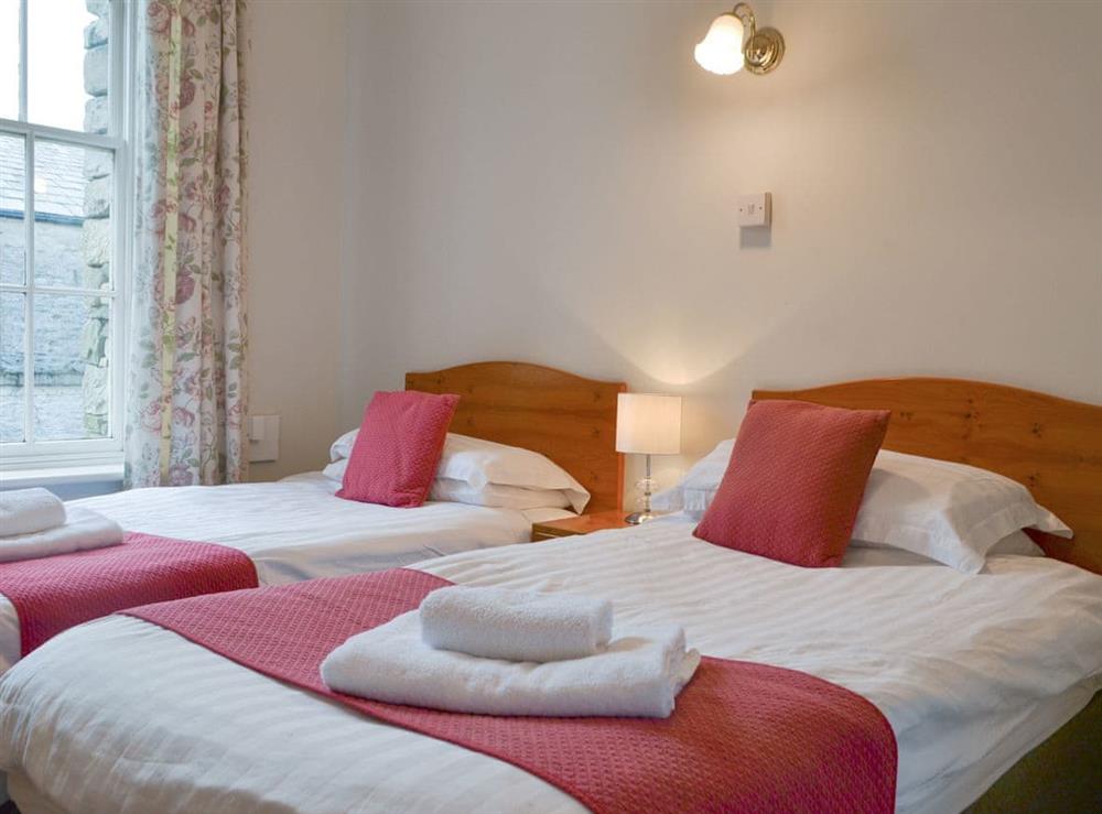 Twin bedroom at Shaw End Mansion- Apartment 3 in Kendal, Cumbria