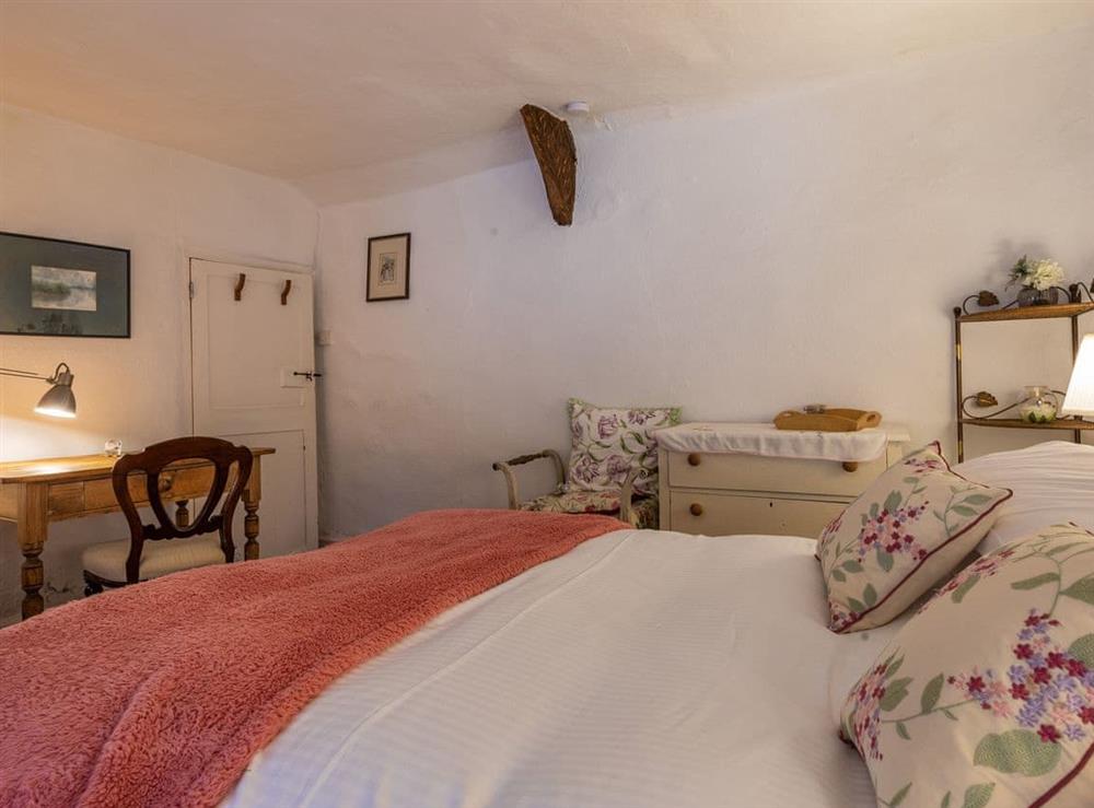 Double bedroom (photo 9) at Sheepwash Square House in Sheepwash, near Beaworthy, Devon