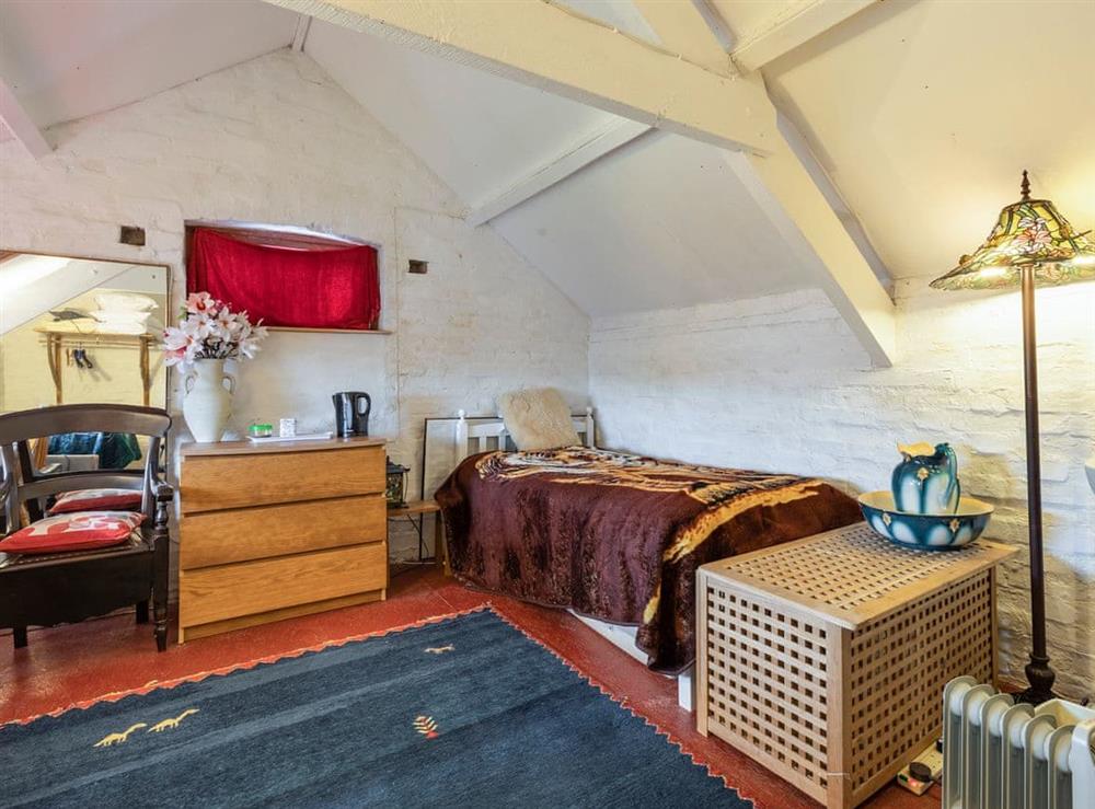 Twin bedroom at Sheepwash Square House in Sheepwash, near Beaworthy, Devon