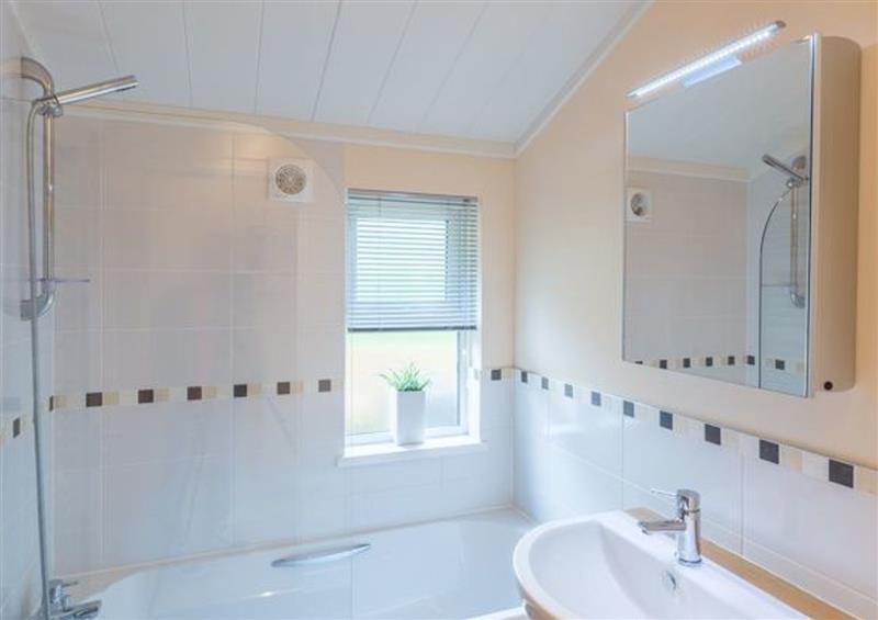 This is the bathroom at Sheffield Pike Lodge, Ullswater 8