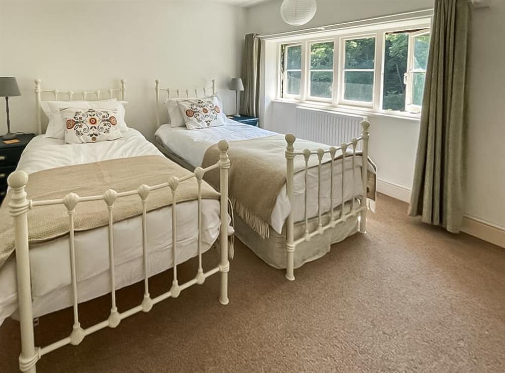 Twin bedroom at Sheilas Cottage in Lynton, Devon