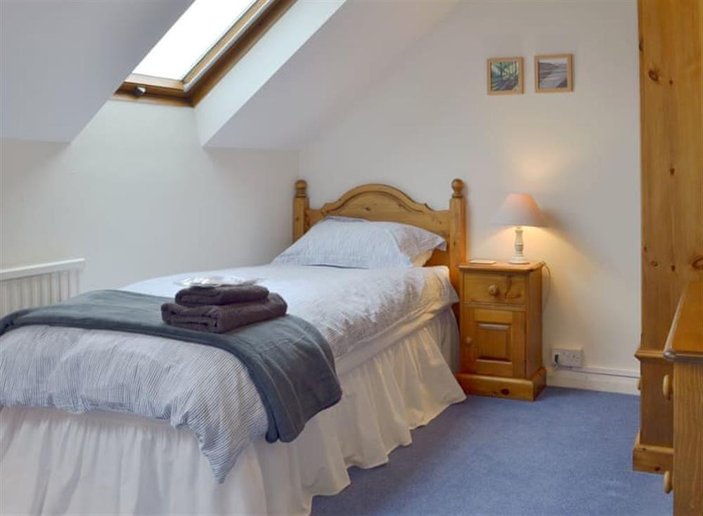Comfy twin bedroom at Sheldon Barn in Monyash, near Bakewell, Derbyshire