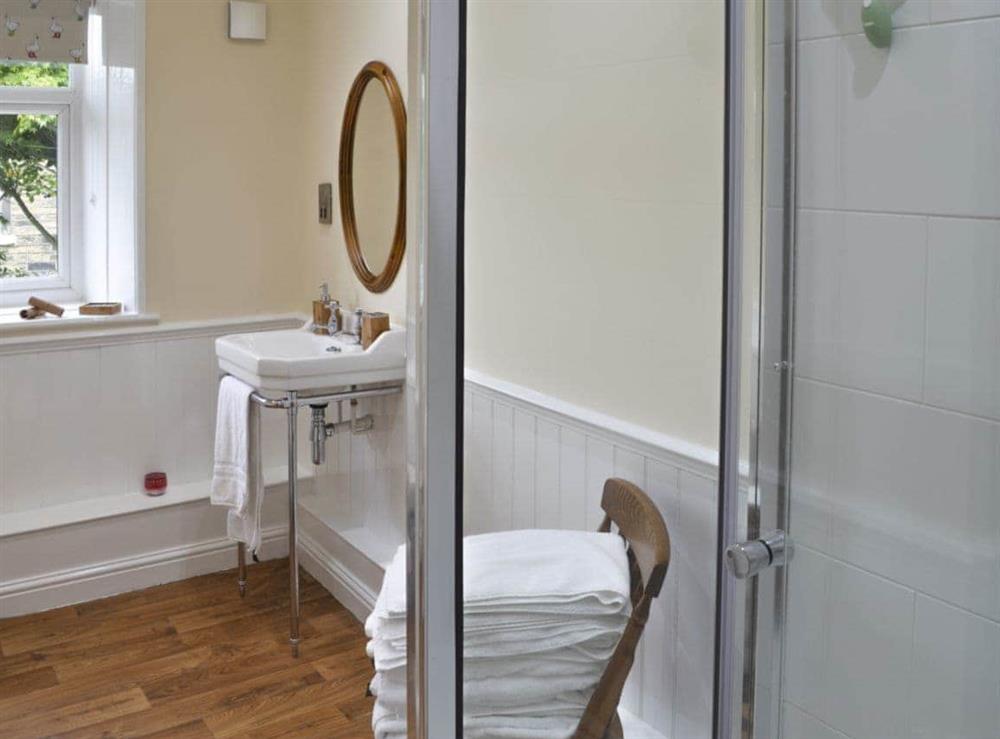 Shower room at Shelduck Cottage in Holmfirth, West Yorkshire