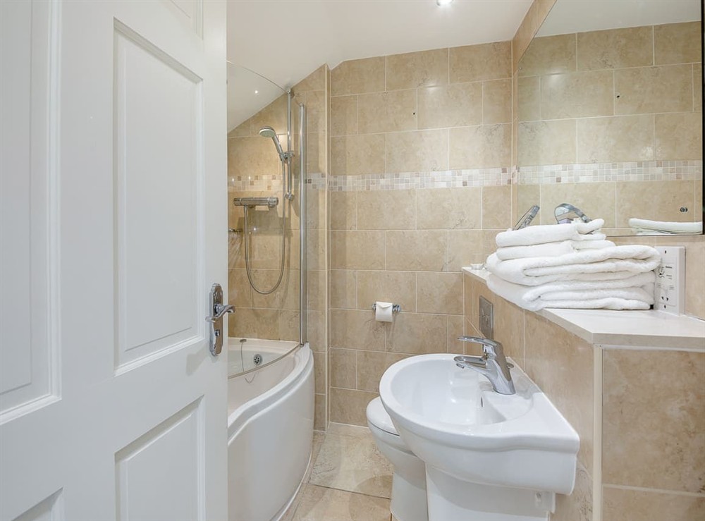 Bathroom at Shellrigg in Doxford, near Embleton, Northumberland