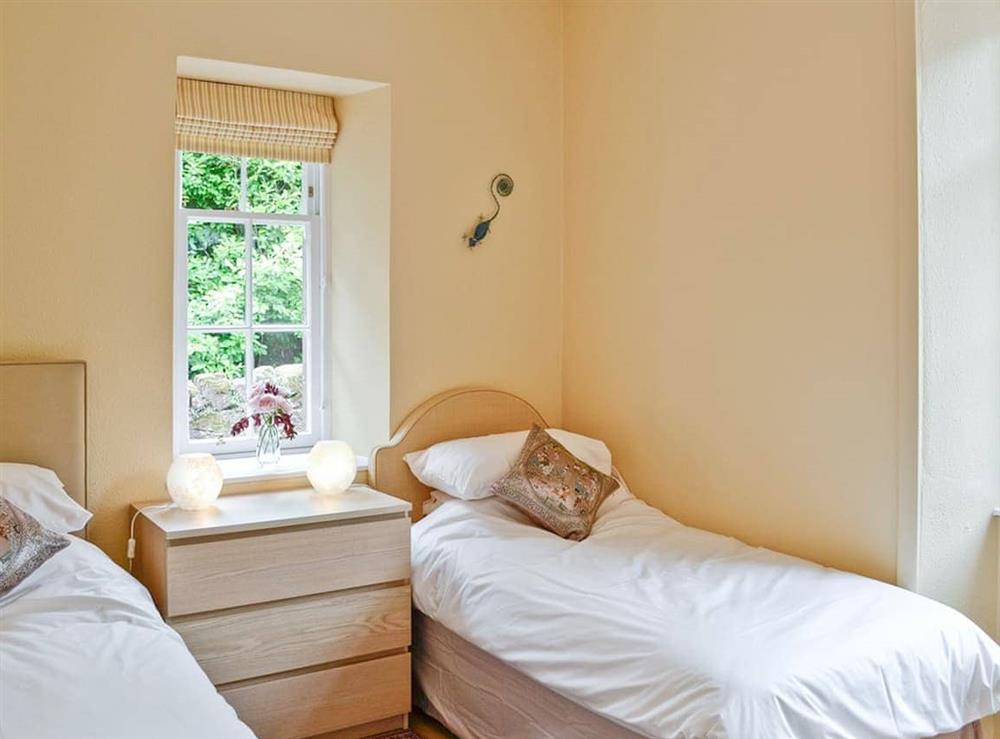 Twin bedroom at Shepherds Cottage in Dunbar, East Lothian