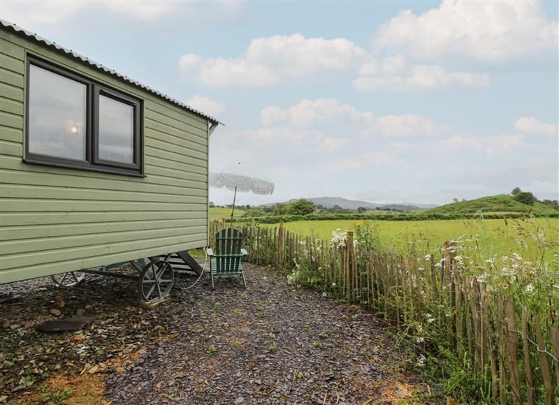 The setting around Shepherd's Hut at Penrallt Goch