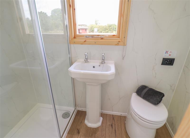 Bathroom at Shepherds Hut, Garthorpe near Scunthorpe