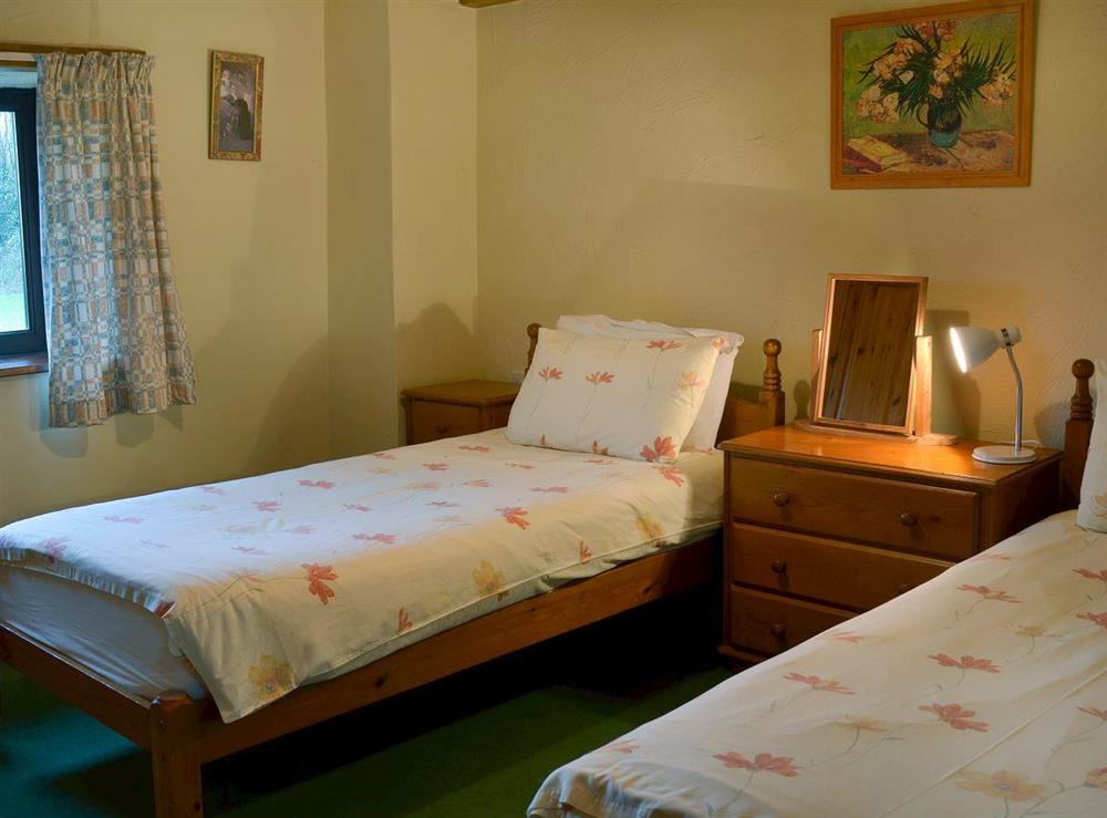 Cosy twin bedroom at Rosemary, 