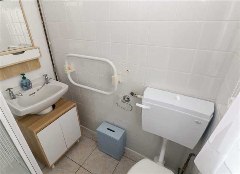 Bathroom (photo 2) at Shipwreck Chalet, Kidwelly