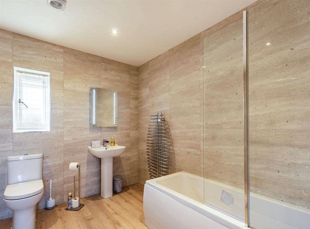 Bathroom (photo 2) at Shooting Star in Talog, Carmarthenshire, Dyfed