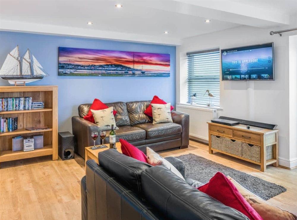 Spacious open-plan living/dining area at Shoreline in Appledore, Devon