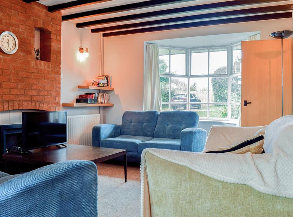 Living room/dining room (photo 2) at Sidelands Sojourn in Stratford Upon Avon, Warwickshire