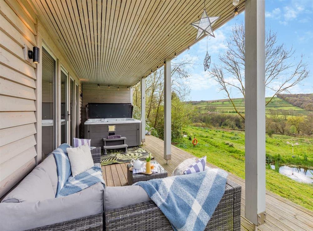 Sitting-out-area at Silver Birch Lodge in Norwood, near Harrogate, North Yorkshire