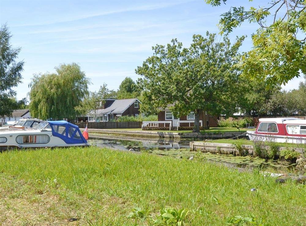 Idyllic waterside holiday home at Silver Birches in Horning, Norfolk