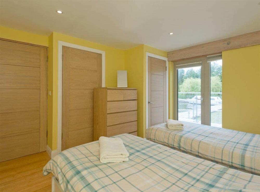 Ground floor twin bedroom at Silver Dawn in Horning, near Wroxham, Norfolk