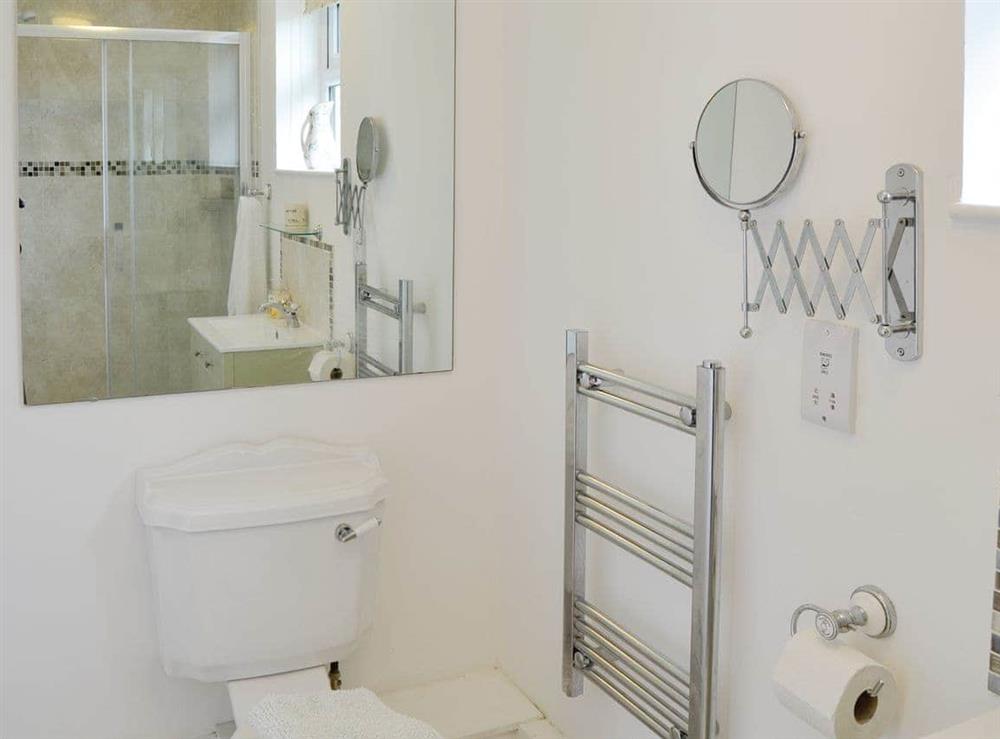 En-suite shower room at Silverdale in Bacton, near Happisburgh, Norfolk