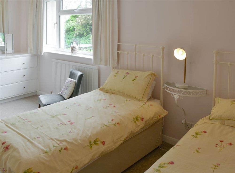 Good-sized twin bedroom at Silverdale in Bacton, near Happisburgh, Norfolk